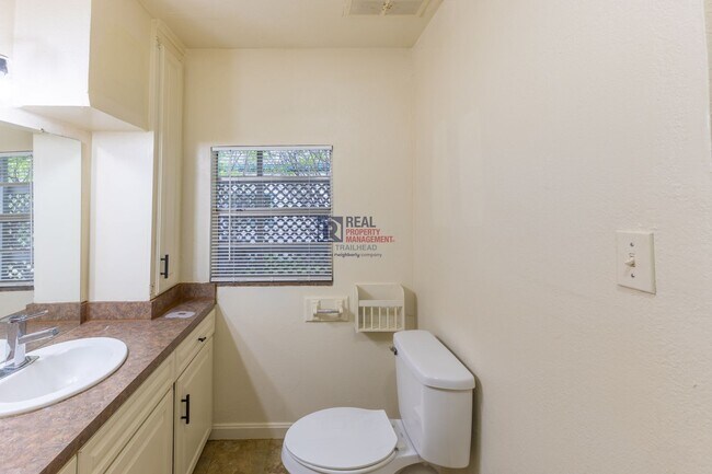 Building Photo - Distinctive Glen Rose Home with Large Rooms, Fenced Yard & Covered Parking