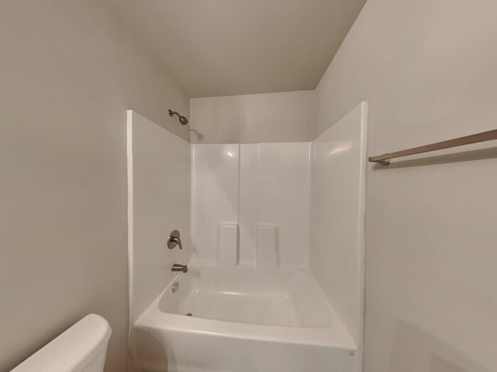 Building Photo - 1048 Wedgewood Ct NE