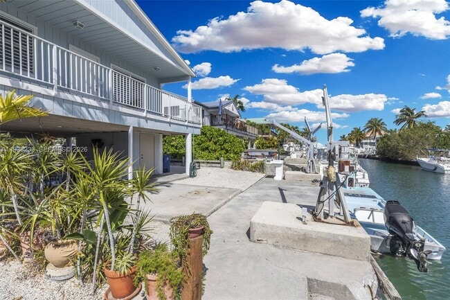 Building Photo - 106 Channel Dr