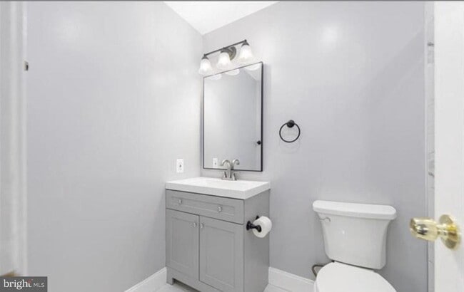 Building Photo - 3633 11th St NW