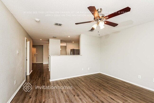 Building Photo - 2713 Morning Song Dr