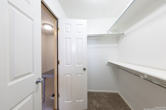 Building Photo - 12606 Texas Gold