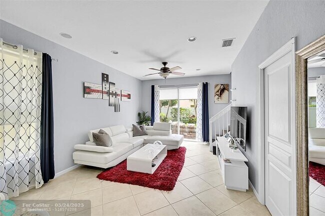 Building Photo - 5418 Sunseeker Blvd