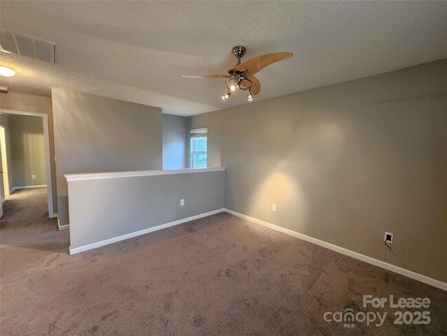 Building Photo - 6830 Babbling Brook Ln