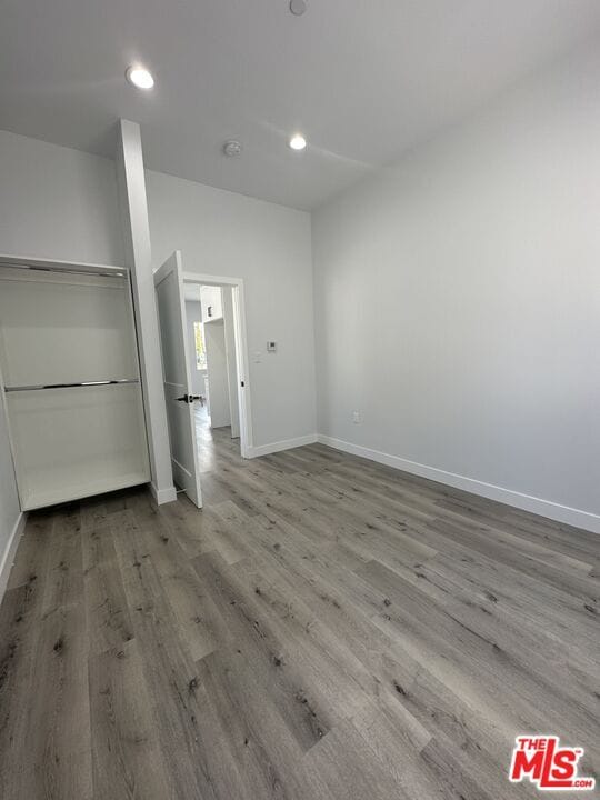 Building Photo - 6831 Bellaire Ave