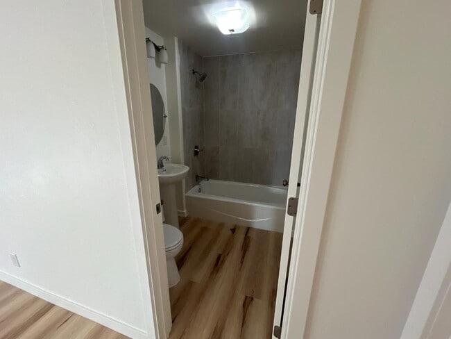 Building Photo - 229 Pennsylvania St