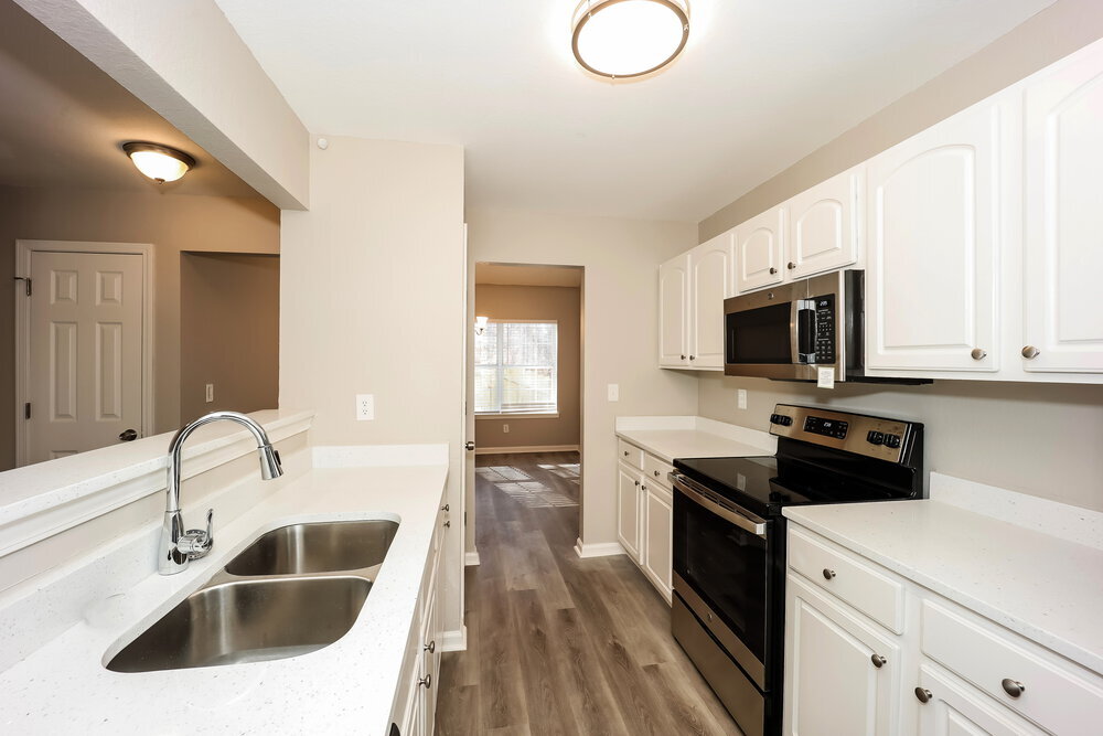 Building Photo - 4423 Ravenwood Dr