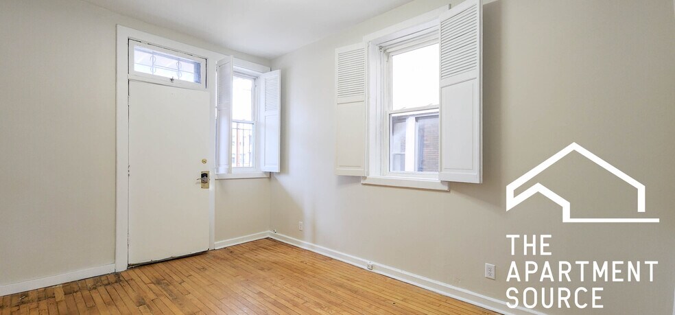 Building Photo - 4311 N Sheridan Rd