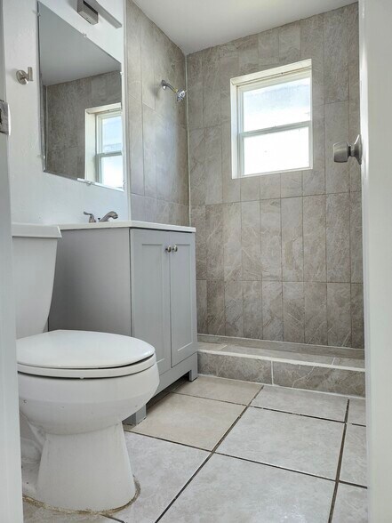 Building Photo - 8883 SW 126th Ter