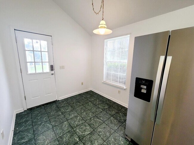 Building Photo - 1418 Glenda Dr