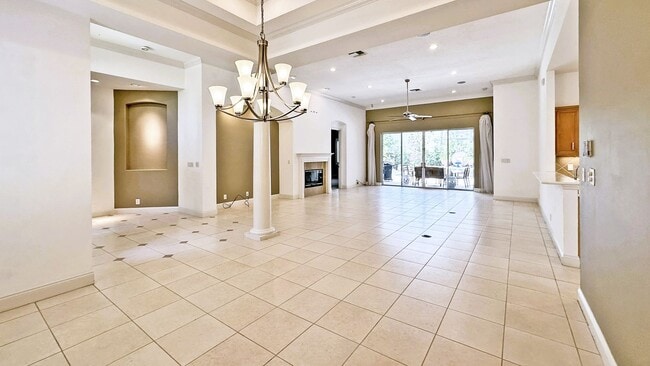 Building Photo - Elegant 4-Bedroom Home in Turtle Creek with Resort-Style Pool