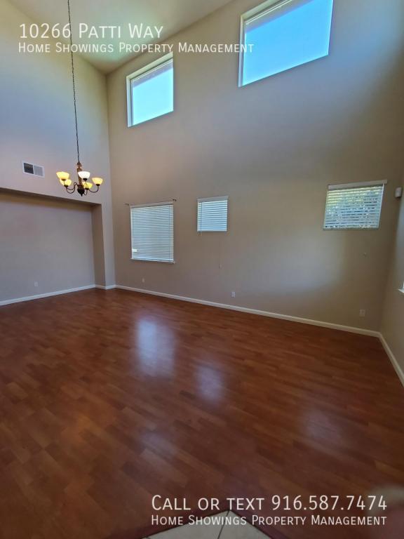 Building Photo - 10266 Patti Way