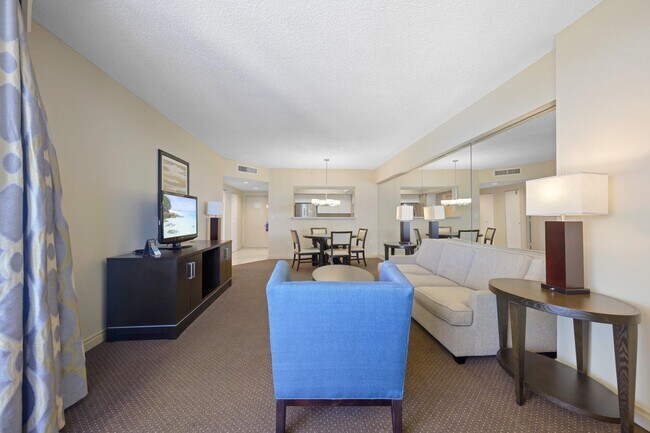 Building Photo - 17375 Collins Ave