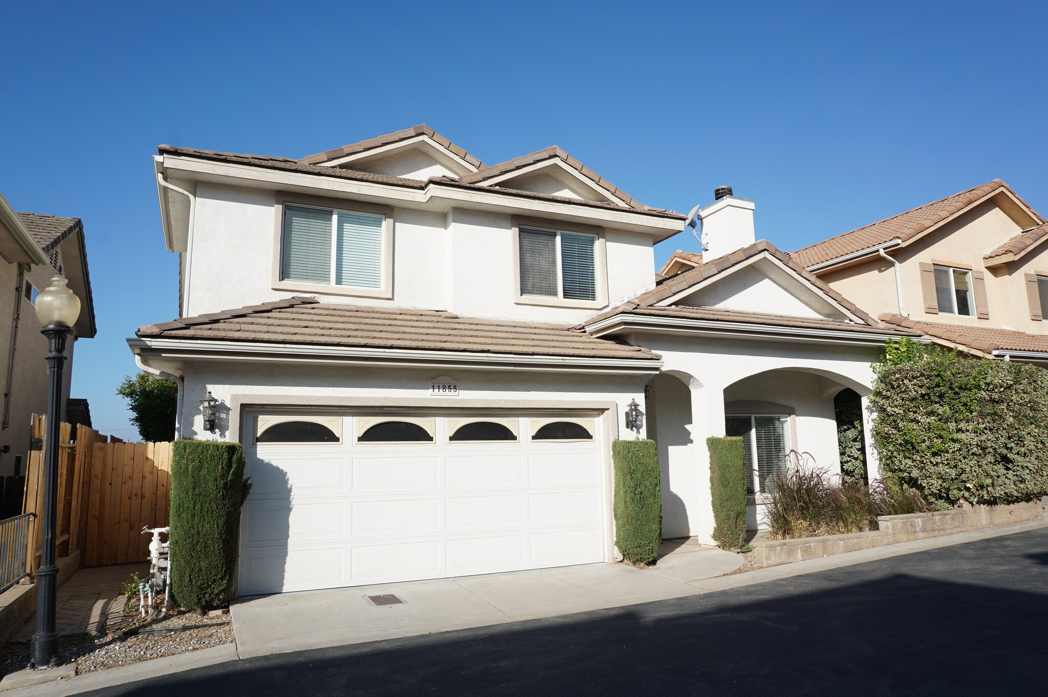 Building Photo - 11855 Birch Grove Ln