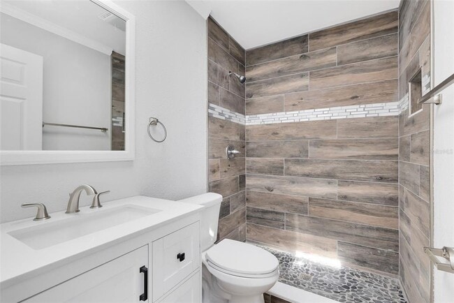 Building Photo - 35614 Cedar Ln