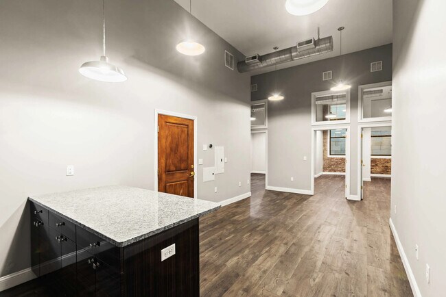 Building Photo - 40 Winter St