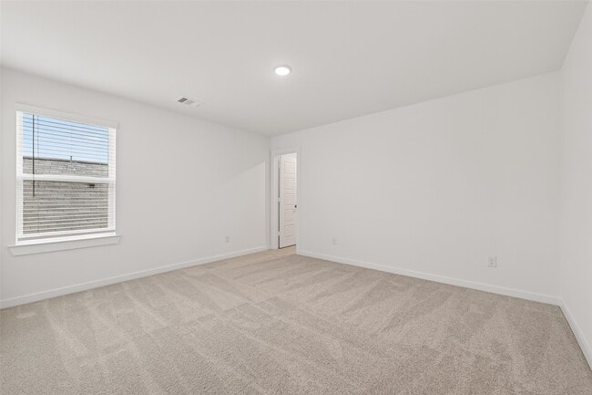 Building Photo - 32415 Sunbeam Dr