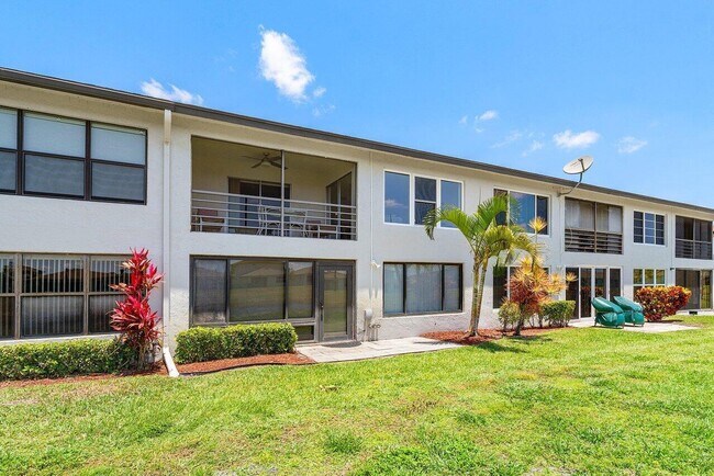 Building Photo - 5850 Sugar Palm Ct