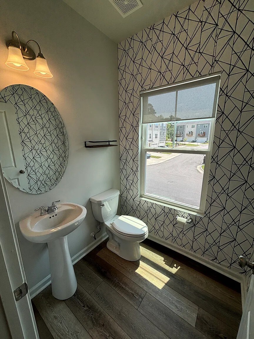 Building Photo - Room in Townhome on Kaya Ct