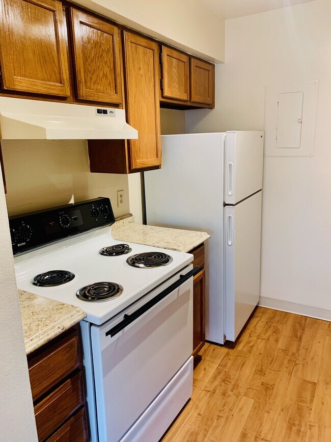 Building Photo - Fourstone Cherry Creek