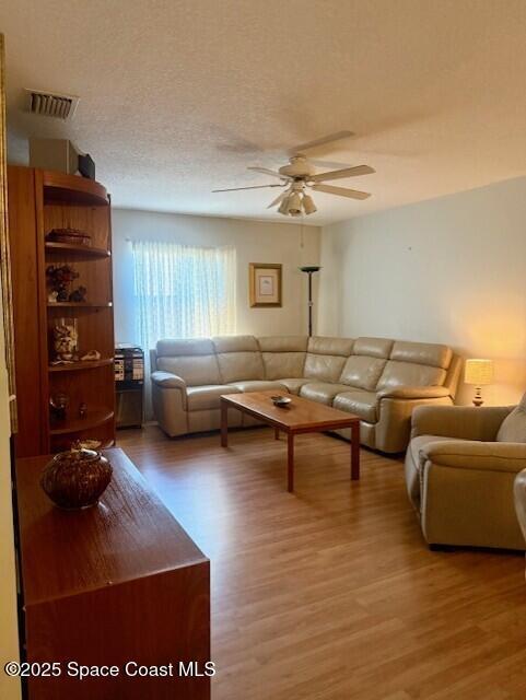 Building Photo - 106 Delvalle St