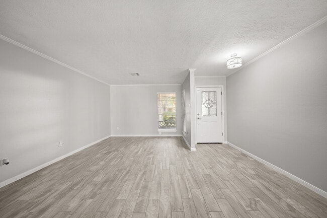 Building Photo - 5013 Camden Ln