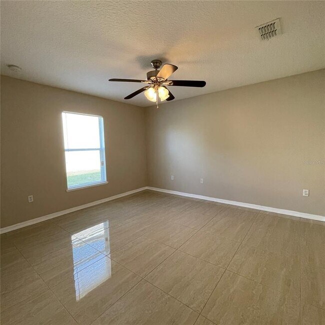 Building Photo - 2317 Walnut Canyon Dr
