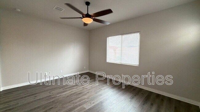 Building Photo - 8548 W Midway Ave