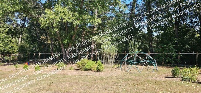 Building Photo - 9328 Berkshire Cir