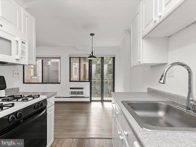 Building Photo - 2325 42nd St NW