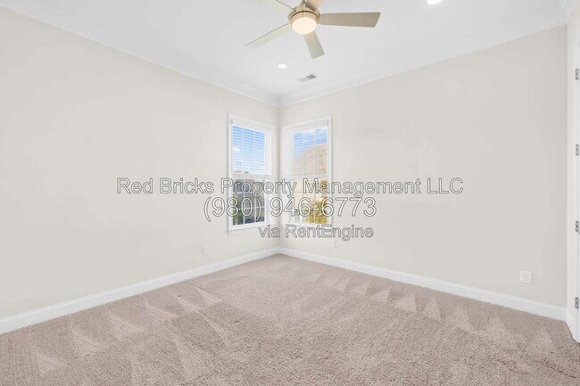 Building Photo - 4004 Petersburg Dr