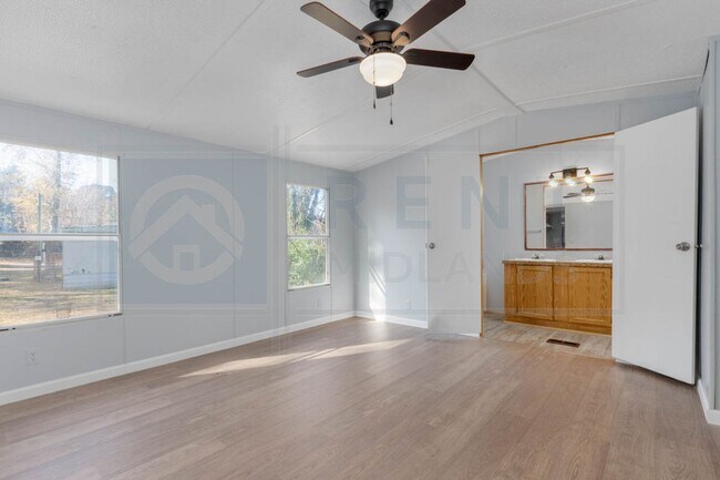 Building Photo - 7228 Hilo St