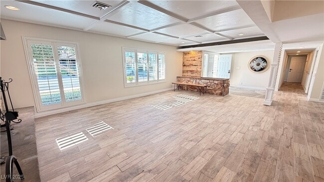 Building Photo - 1819 S Beverly Way