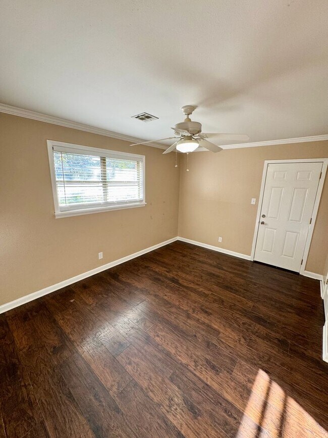 Building Photo - Shreveport Home