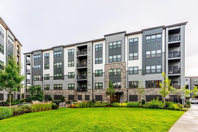 Building Photo - 12875 Mosaic Pk Wy