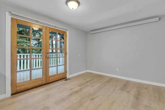 Building Photo - 5182