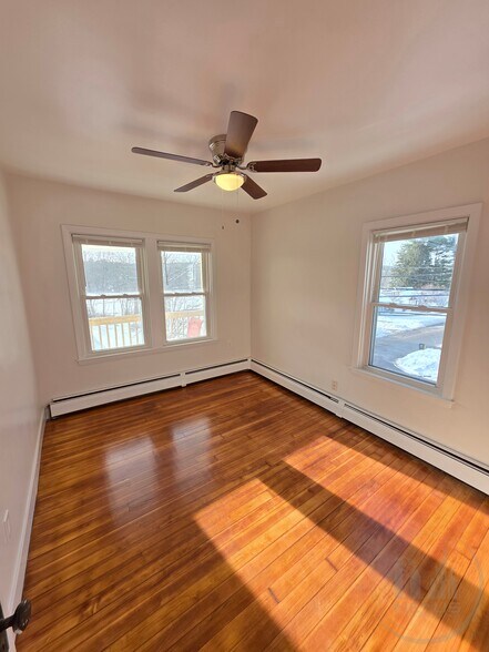 Building Photo - 49 Fenwood Ave