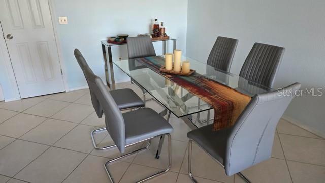 Building Photo - 2400 Feather Sound Dr