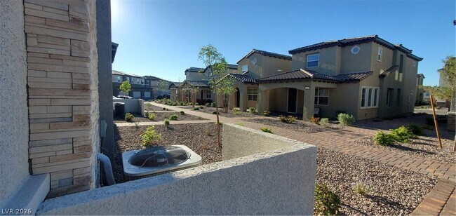 Building Photo - 184 Wewatta Ave