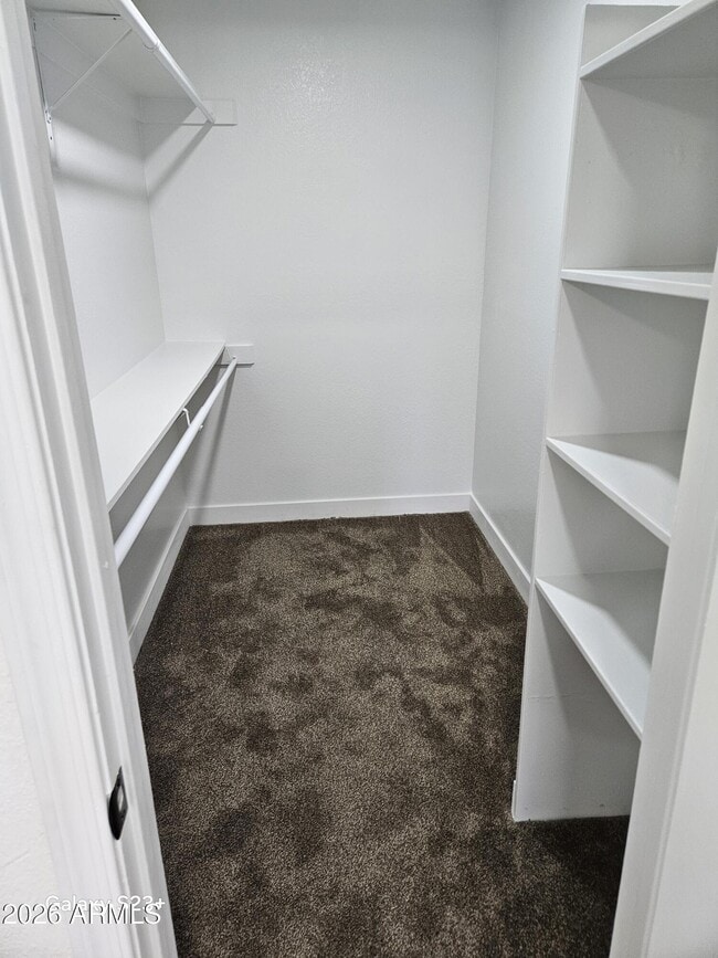 Building Photo - 623 W Guadalupe Rd