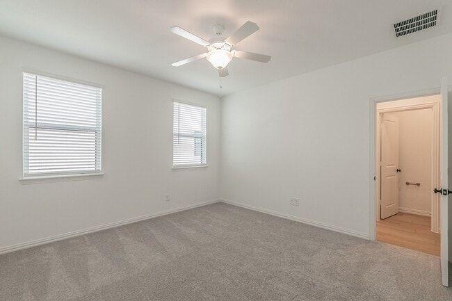 Building Photo - 1145 Concan Dr