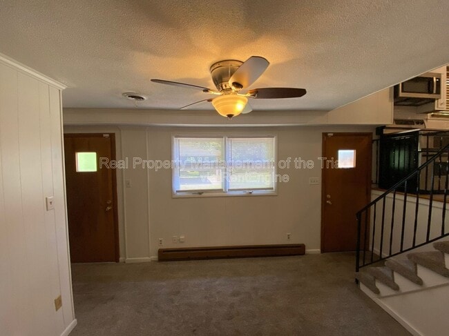 Building Photo - 926 Hilltop Blvd