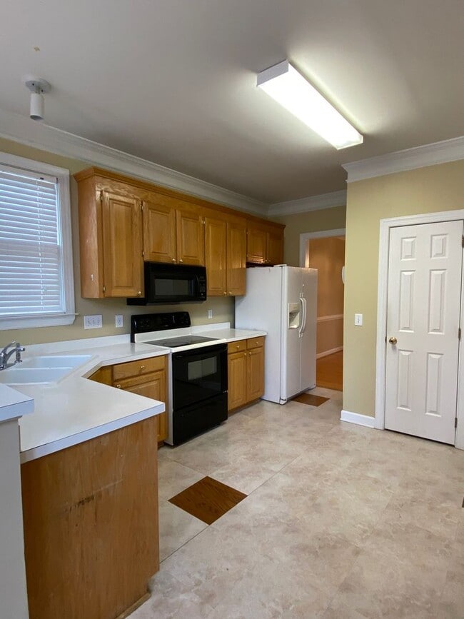 Building Photo - Orchard Farms, 4 Bedroom 2.5 Bath