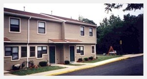 Primary Photo - Woodland Manor Apartments
