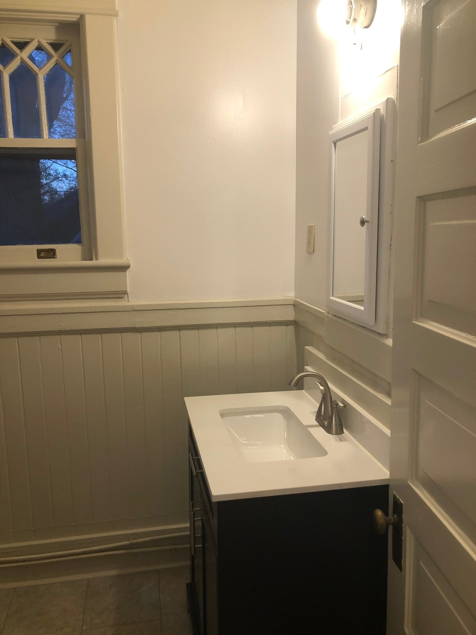 Apt D BA - 1212 Brookstown Ave