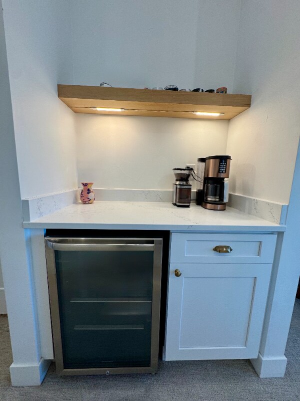 Building Photo - 1401 Yates St