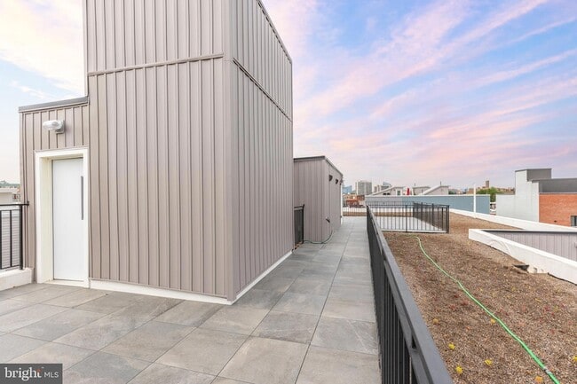 Building Photo - 1533 Ridge Ave