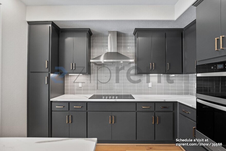 Building Photo - 587 Redberry Wy