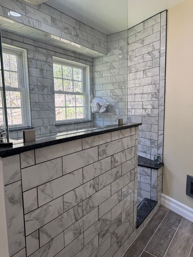 Building Photo - 4-Bedroom 3-Bath House in Quechee