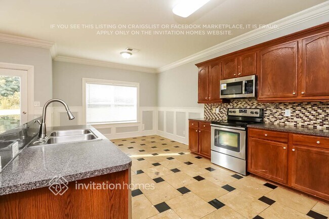 Building Photo - 5718 Verrazano Dr